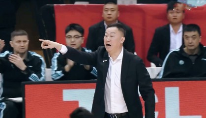 kaiyun-30分惨败！2大新援难挽3连败，CBA关键1战：青岛摧枯拉朽升第5！